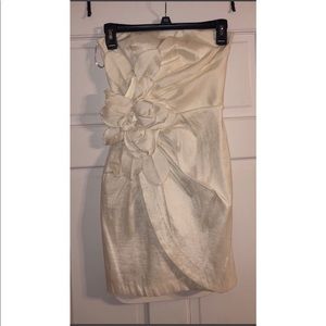 Caché Strapless Ivory Cocktail Dress